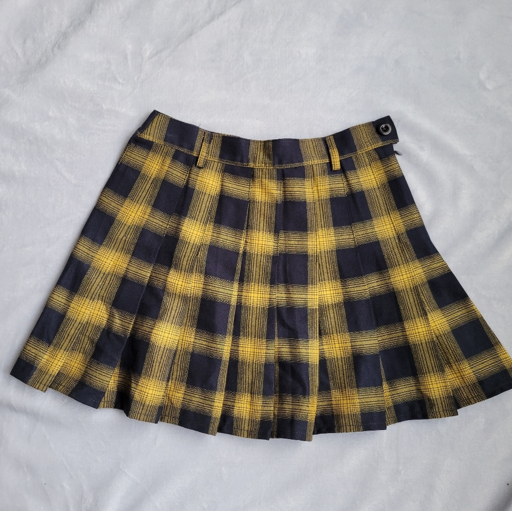 Plaid pleated skirt
